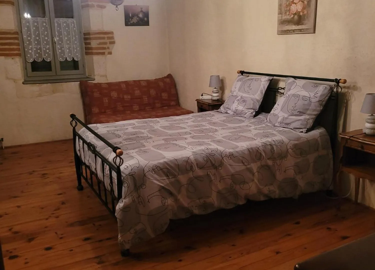 Guest house Pey Sud Hotel Sistels